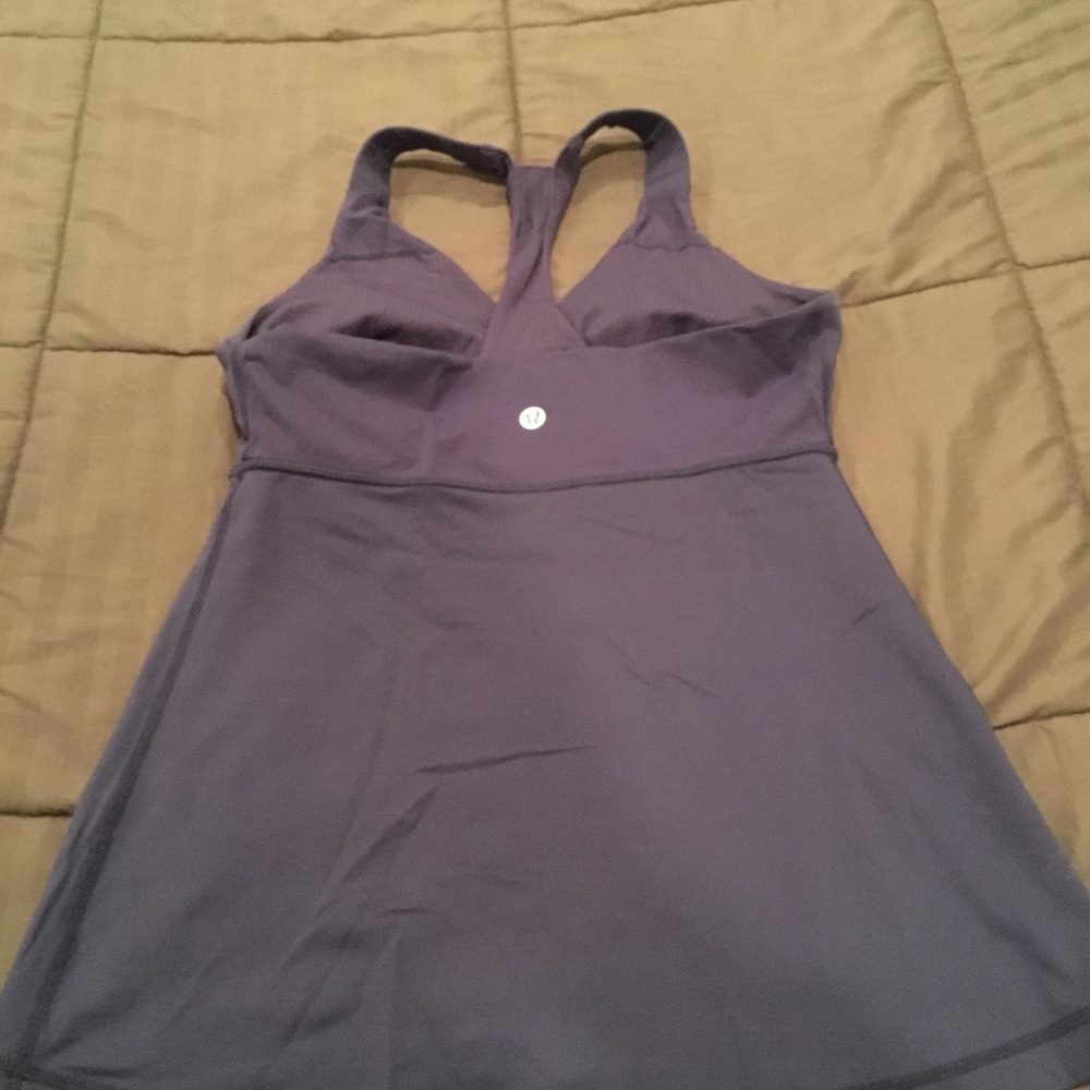 Lululemon tank - Picture 2 of 3